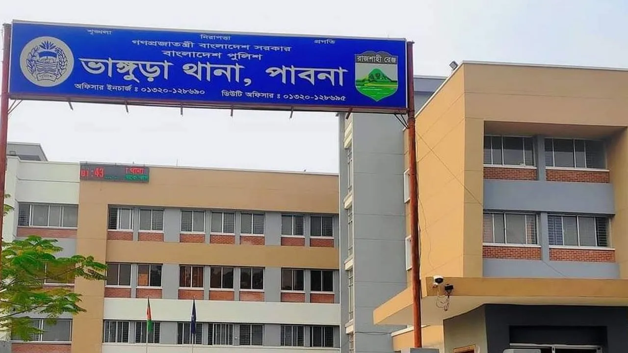 পাবনার ভাঙ্গুড়ায় পানিতে ডুবে শিশু, ট্রেনে কাটা পড়ে যুবকের মৃত্যু