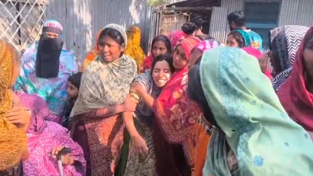 āĻāĻļā§āĻŦāϰāĻĻā§āϤ⧠āϞā§āĻŽāĻšāϰā§āώāĻ āĻāĻāύāĻž: āĻĻāĻžāĻĻāĻŋāĻā§ āĻšāϤā§āϝāĻž, āύāĻžāϤāύāĻŋāĻā§ āϧāϰā§āώāĻŖ āĻ āĻā§āύ